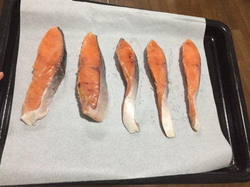 業務スーパー　冷凍　魚　定塩銀鮭　チリ産　5切れ　おすすめ　感想　レビュー