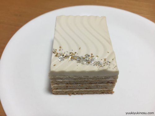 TOPS　トップス　ケーキ　紅茶ケーキ　値段　原材料　感想　カロリー