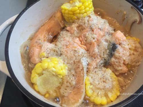 バーミキュラ　レシピ　18cm　無水鍋　チャンチャン焼き　鮭　もやし　とうもろこし