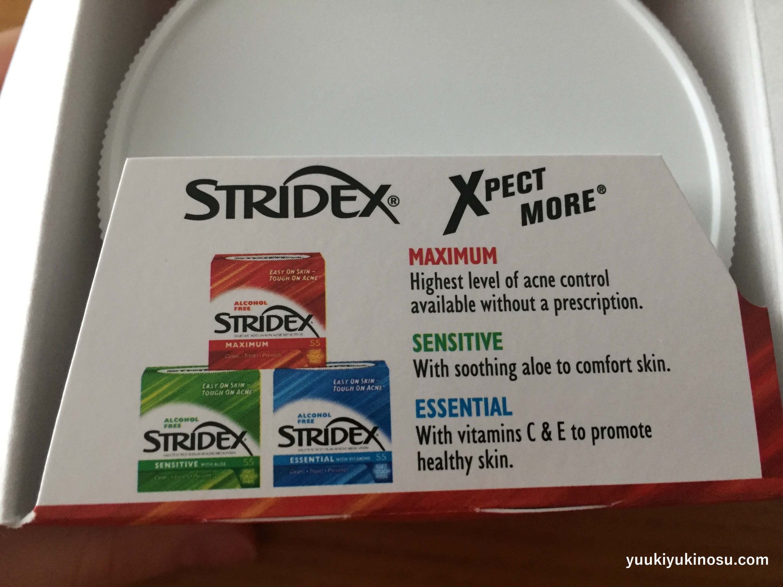 STRIDEX　ストライデックス　ニキビ　アイハーブ　iHerb　アルコールフリー　治療　毛穴　黒ズミ　対策　サリチル酸　拭き取り　パッド　緑　青　違い